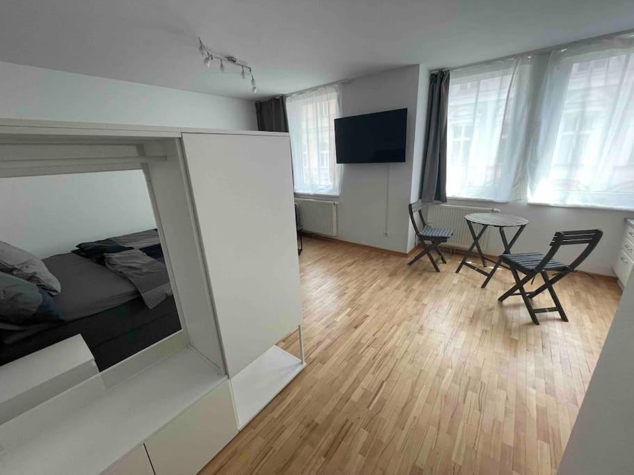 Apartment Next To Mariahilferstrasse Wien Exteriör bild